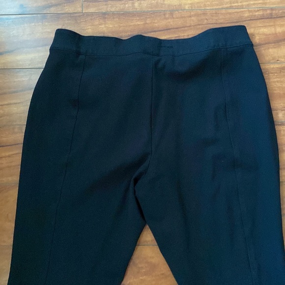 Anne Klein - Picture 5 of 9